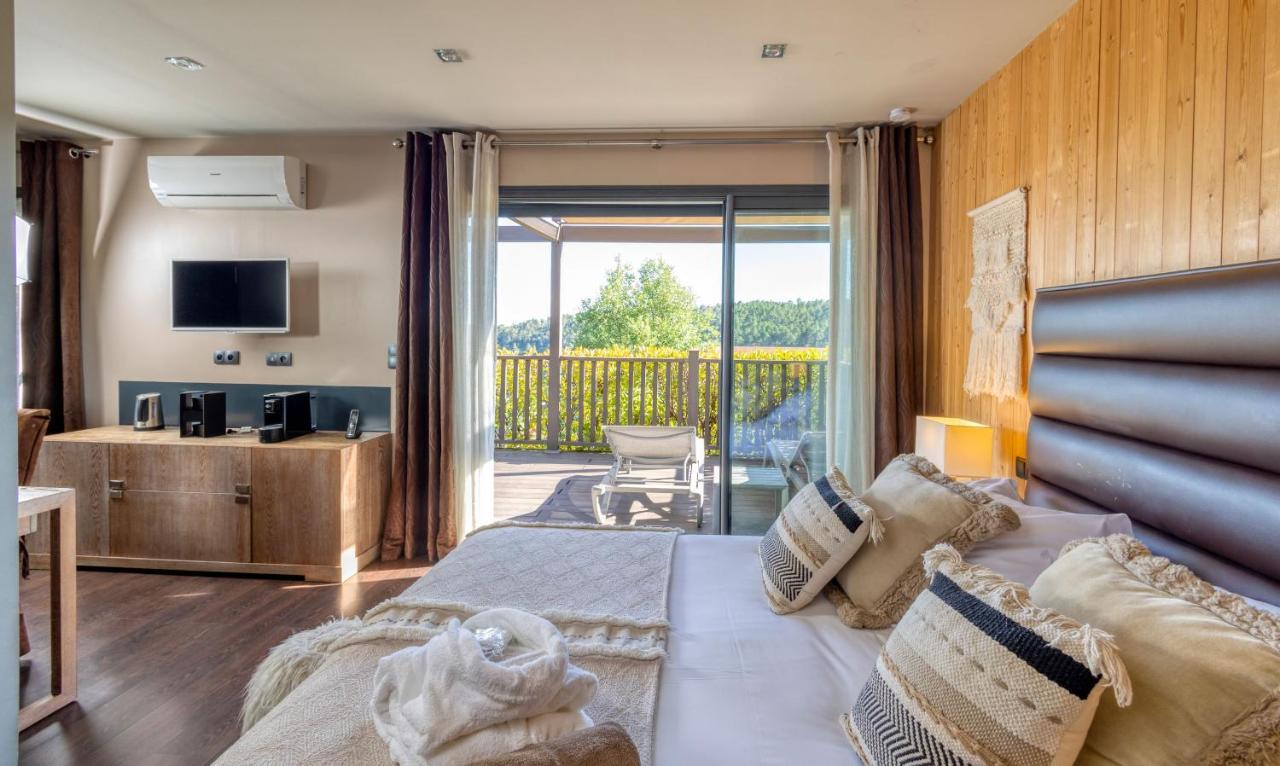 Domaine De Chalveches Hotel Spa 4* Faugeres  Exteriör bild