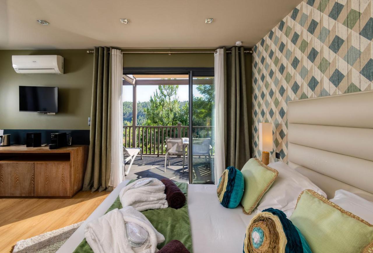 Domaine De Chalveches Hotel Spa 4* Faugeres  Exteriör bild