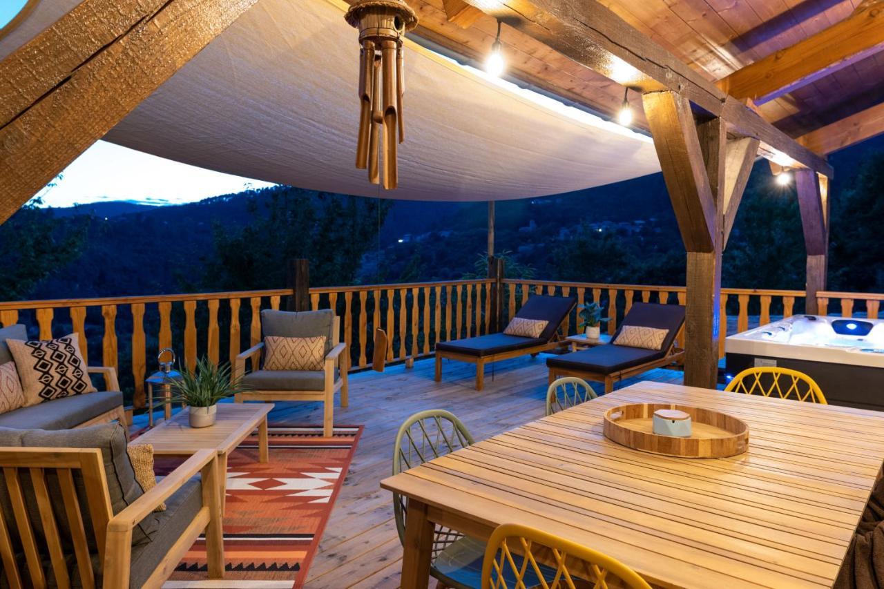 Domaine De Chalveches Hotel Spa 4* Faugeres  Exteriör bild