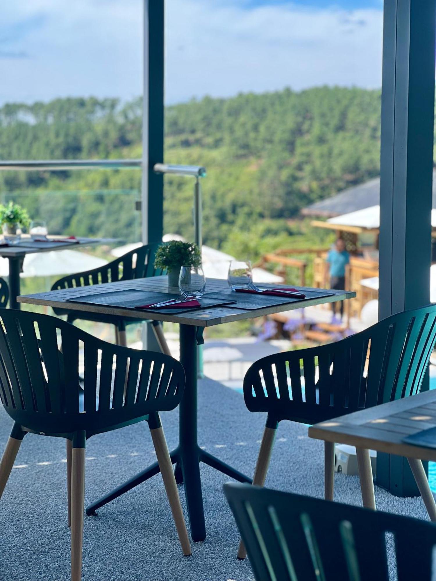 Domaine De Chalveches Hotel Spa 4* Faugeres  Exteriör bild