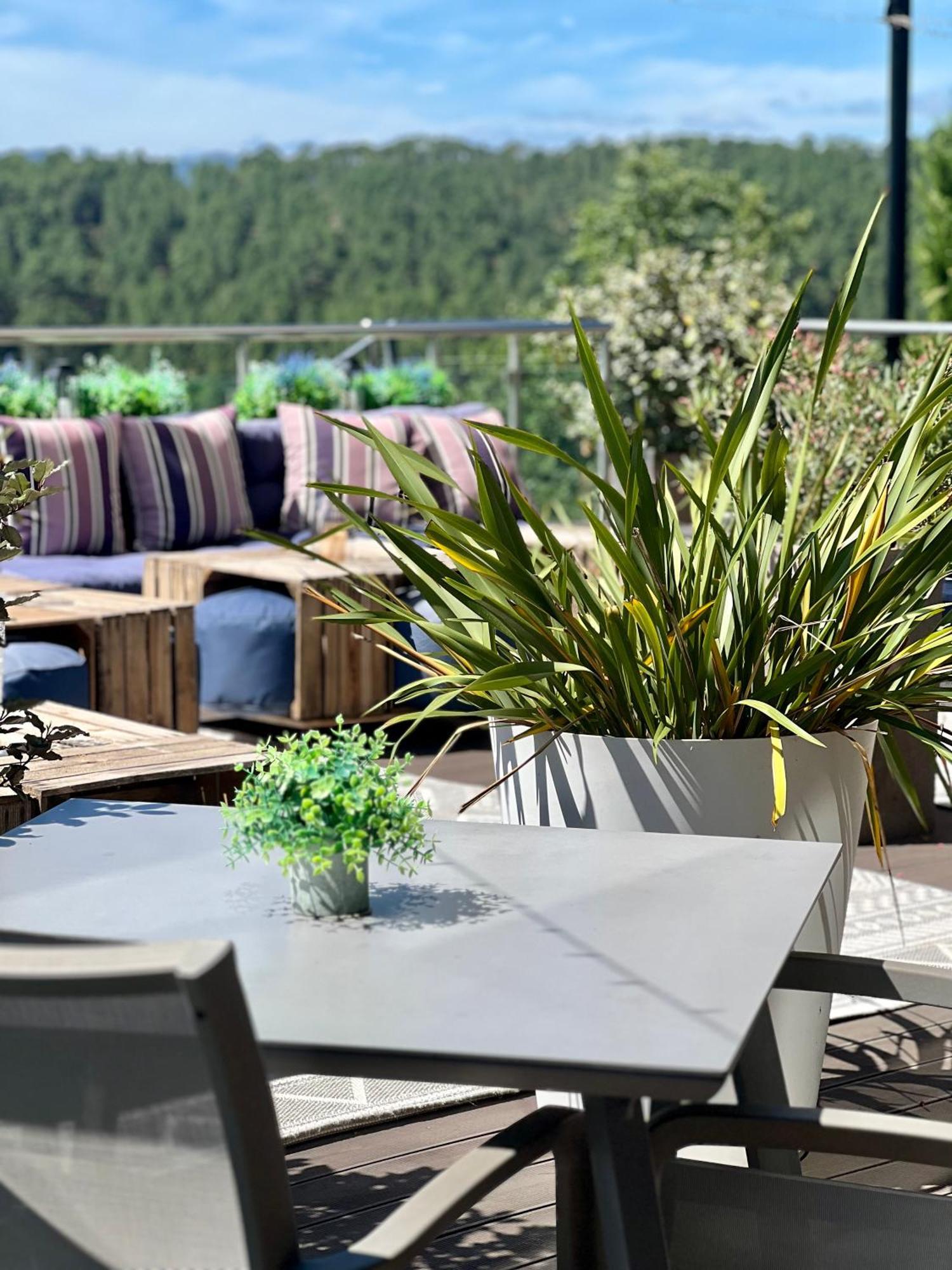 Domaine De Chalveches Hotel Spa 4* Faugeres  Exteriör bild